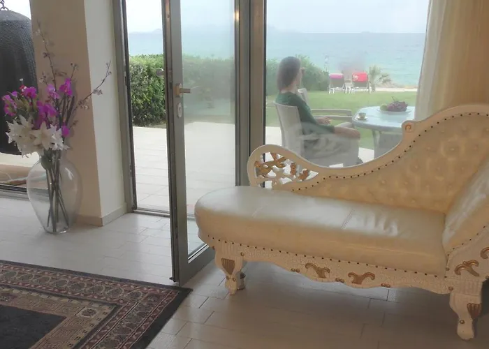 Sea View Beachfront Villa Maria