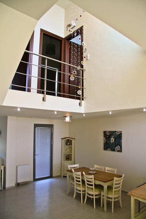 Sea View Beachfront Maria וילה *