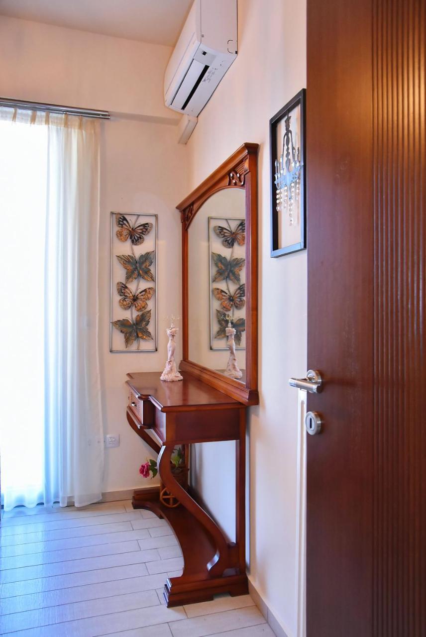 Sea View Beachfront Maria *